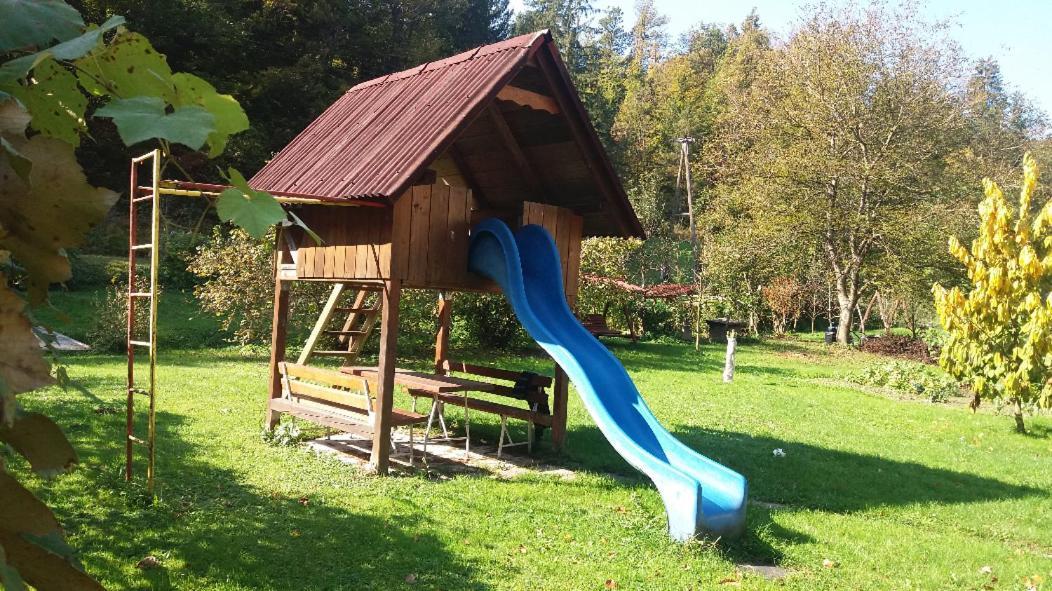 Appartment Bezenica Dobrova ภายนอก รูปภาพ